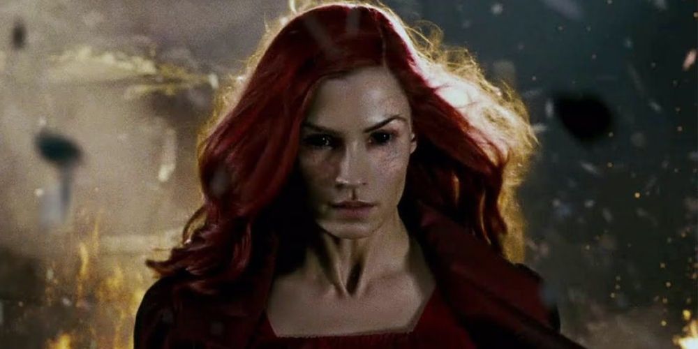 Jean Grey (Famke Janssen) as the Phoenix preparing for destruction in X-Men: The Last Stand