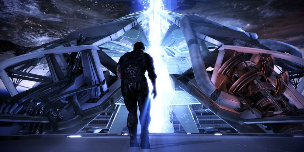 Shepard approaching the Crucible in Mass Effect 3's infamous ending