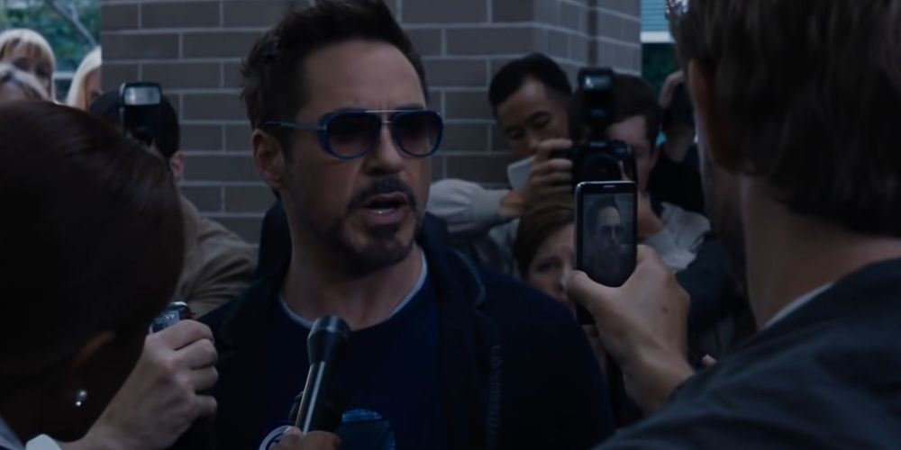 Tony Stark Iron Man challenges the Mandarin to a fight in Iron Man 3