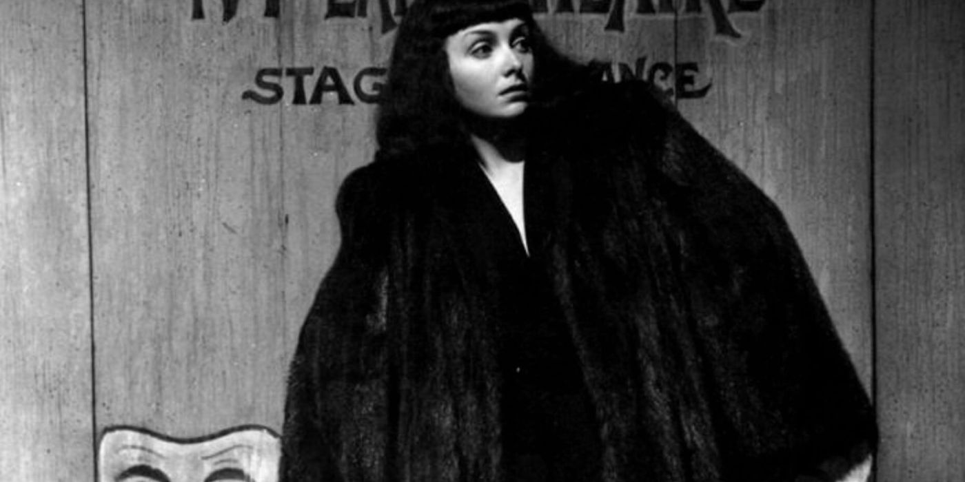 10 Black & White Horror Movies That Still Hold Up