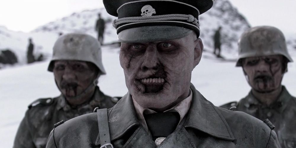 Major Herzog เป็นซอมบี้พร้อมลูกน้องสองคนในหนัง Dead Snow