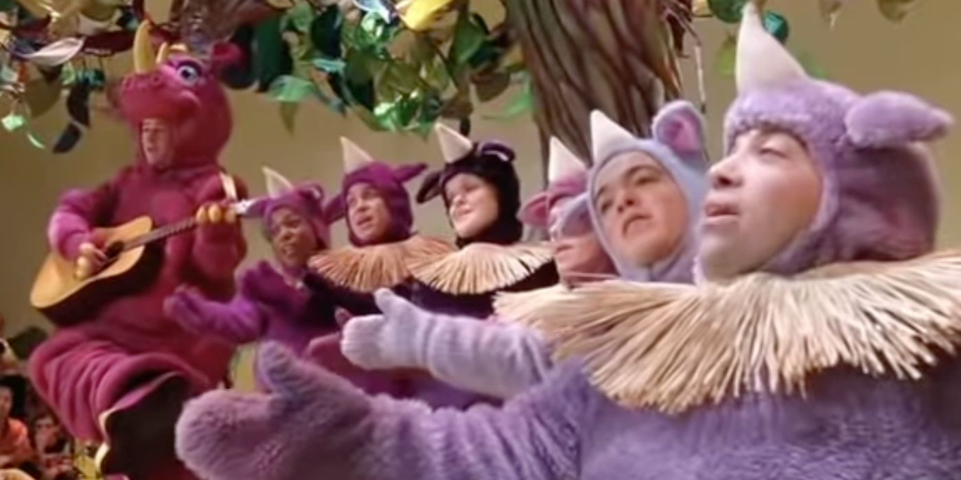 Death to Smoochy Why the Danny DeVito Comedy Deserves Cult Status