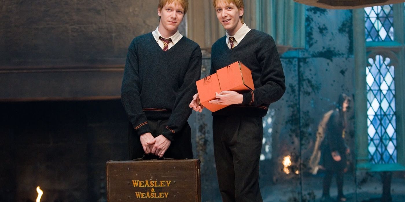 Harry Potter: Why Molly Weasley Disapproves Of Fred & George's Pranks