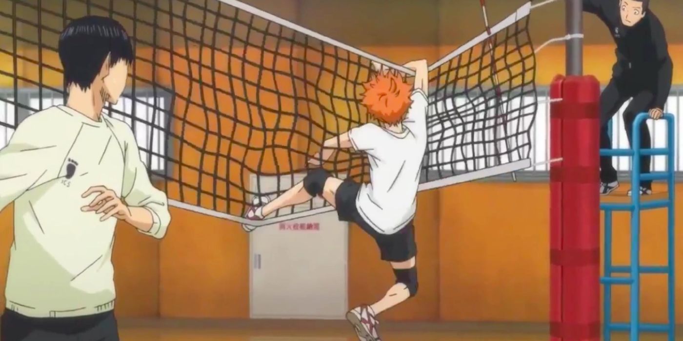 Hinata gets tangled up in the net in Haikyuu! 