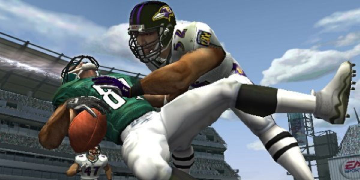 Ray Lewis tackling Terrell Owens in Madden NFL 2005