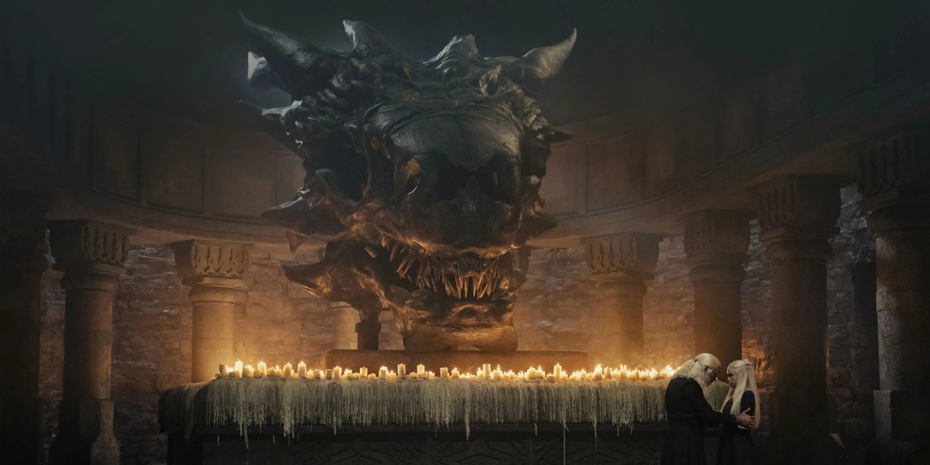 House of the Dragon: Rhaenyra and Viserys in front of Balerion