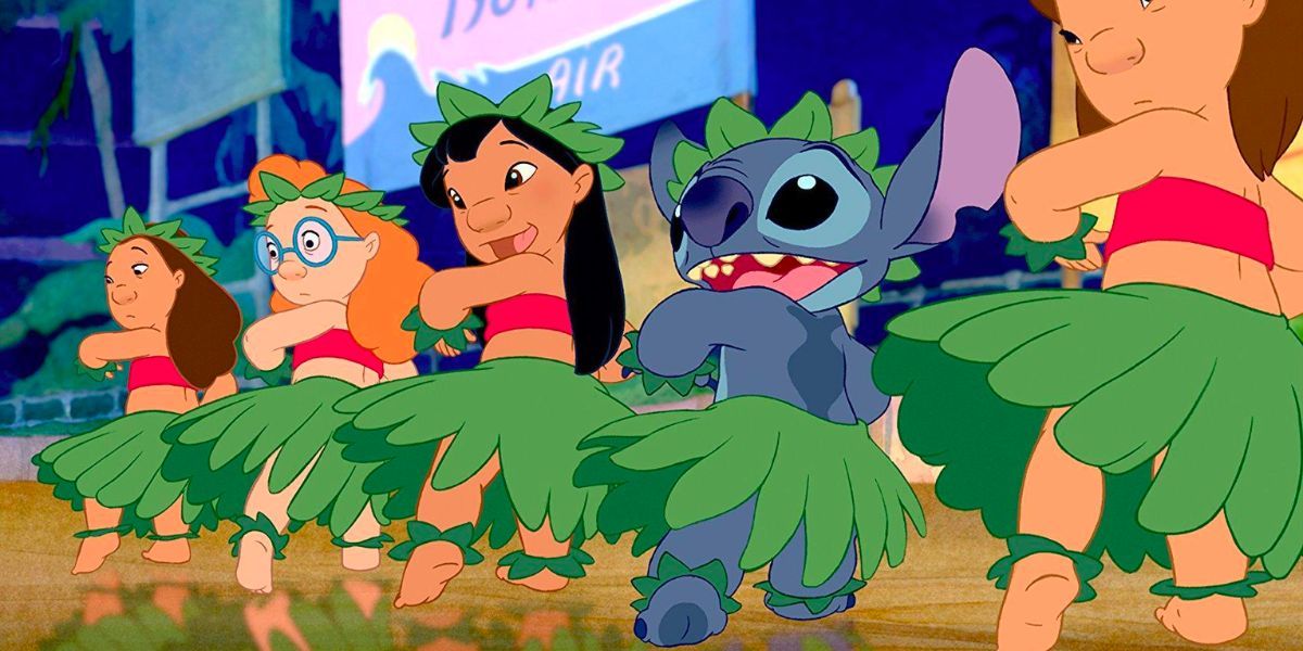Lilo e Stitch se apresentando em uma festa de hula (Lilo and Stitch)