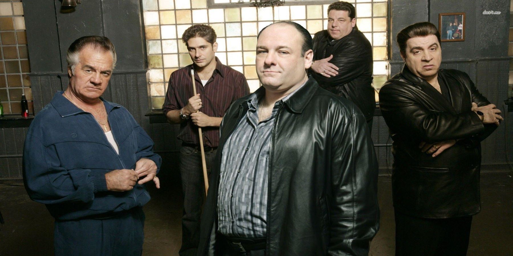 Foto do elenco de Os Sopranos, James Gandolfini como Tony Soprano. 