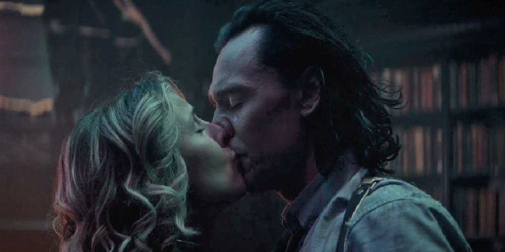 Loki Laufeyson and Sylvie Laufeydottir kiss in Loki TV show season finale