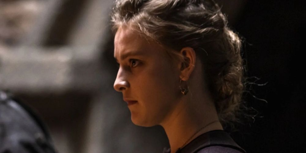Phia Saban as Helaena Targaryen in House of the Dragom