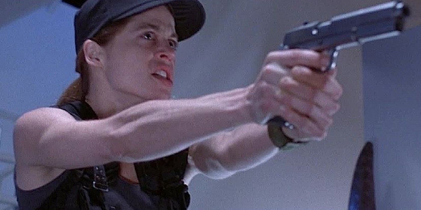 Sarah attacks the Dyson home in Terminator 2 Judgment Day