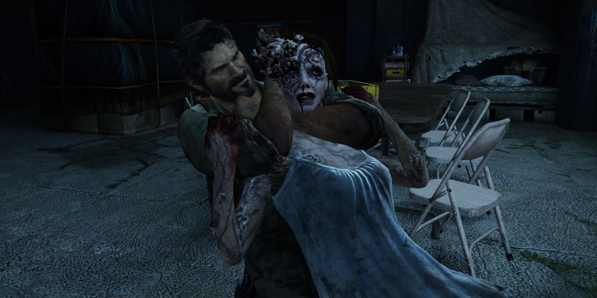 Joel strangles a Stalker in The Last of Us