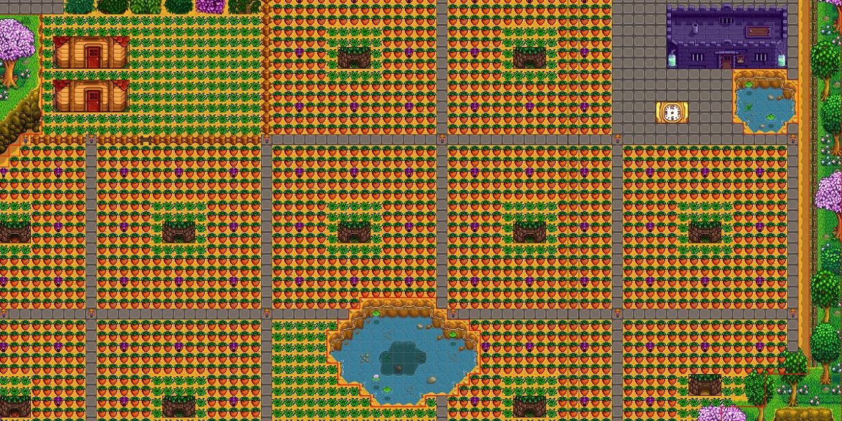 Fields full of strawberries in Stardew Valley