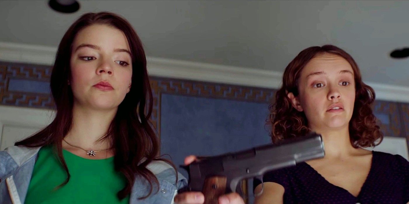 Lily and Amanda with a gun in Thoroughbreds