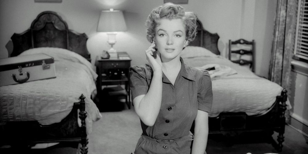 Monroe in a bedroom in Don't Bother To Knock