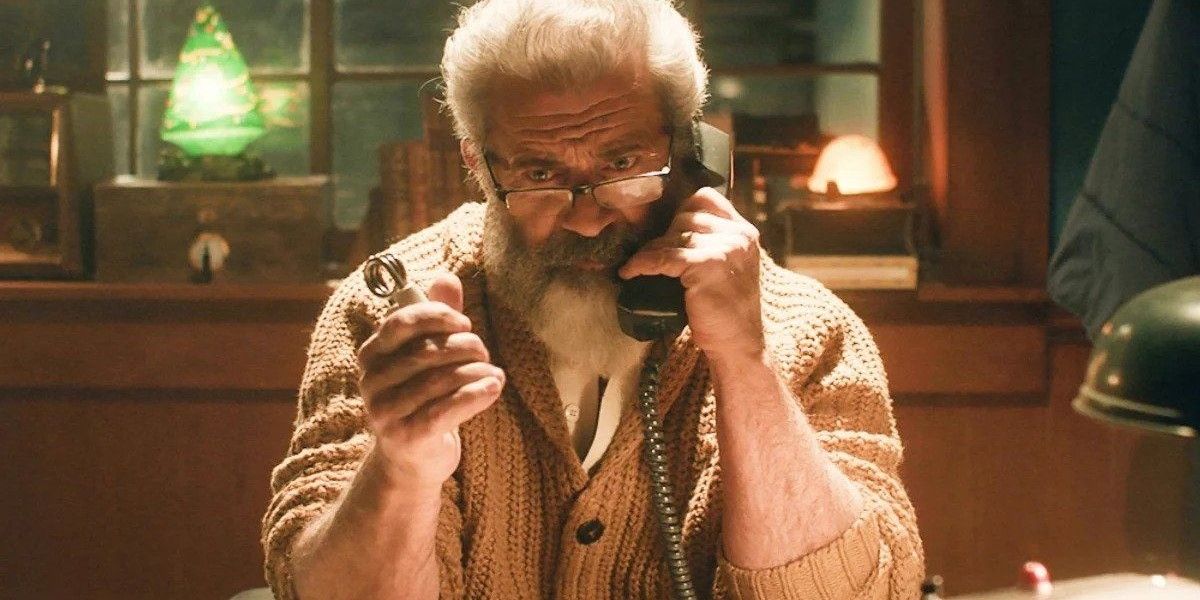 Santa Claus on phone in Fatman
