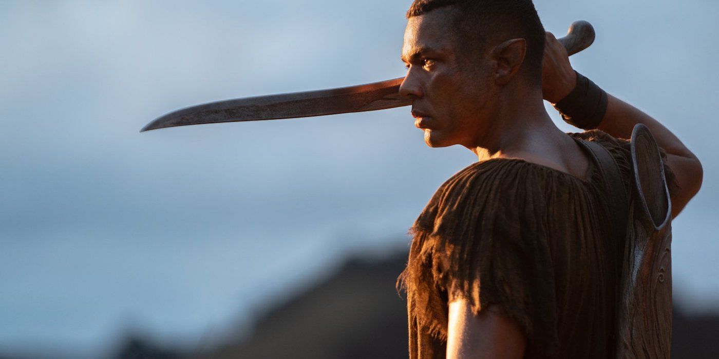 Ismael Cruz Córdova as Arondir practicing his swordplay in The Rings of Power