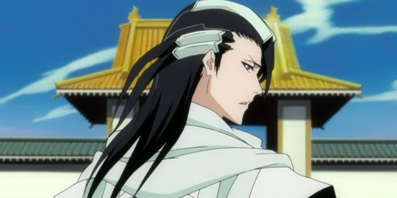 Byakuya looks over his shoulder in Bleach