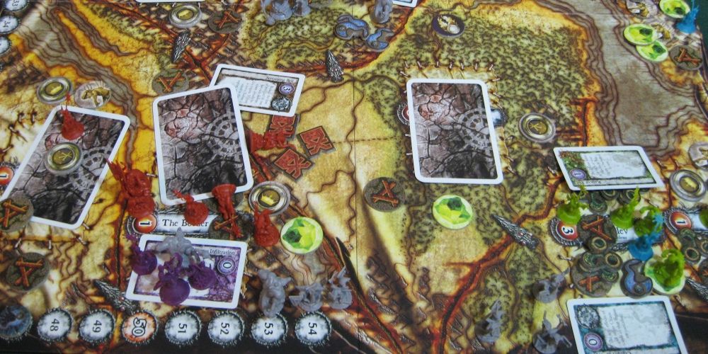 Chaos in the Old World by Fantasy Flight Games Staff (2009, Game