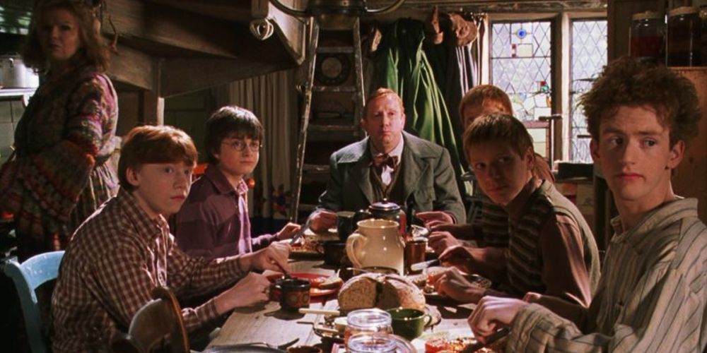 Harry has breakfast with the Weasley family in Harry Potter.