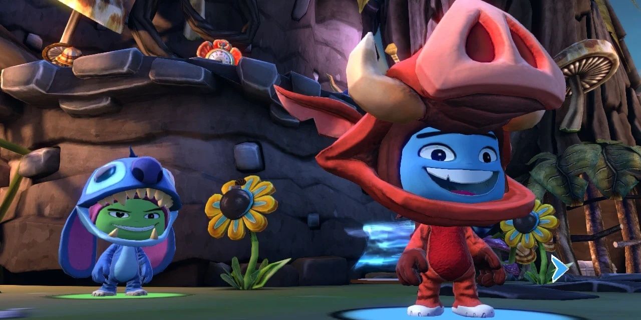 Players dressed as Stitch and Pumba in Disney Universe.