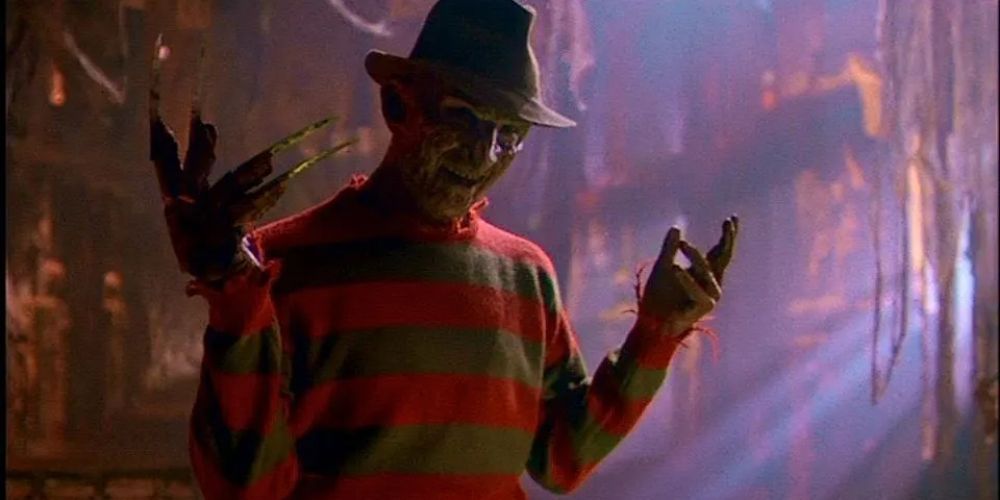 Freddy Krueger se regozija no mundo dos sonhos em A Nightmare on Elm Street.