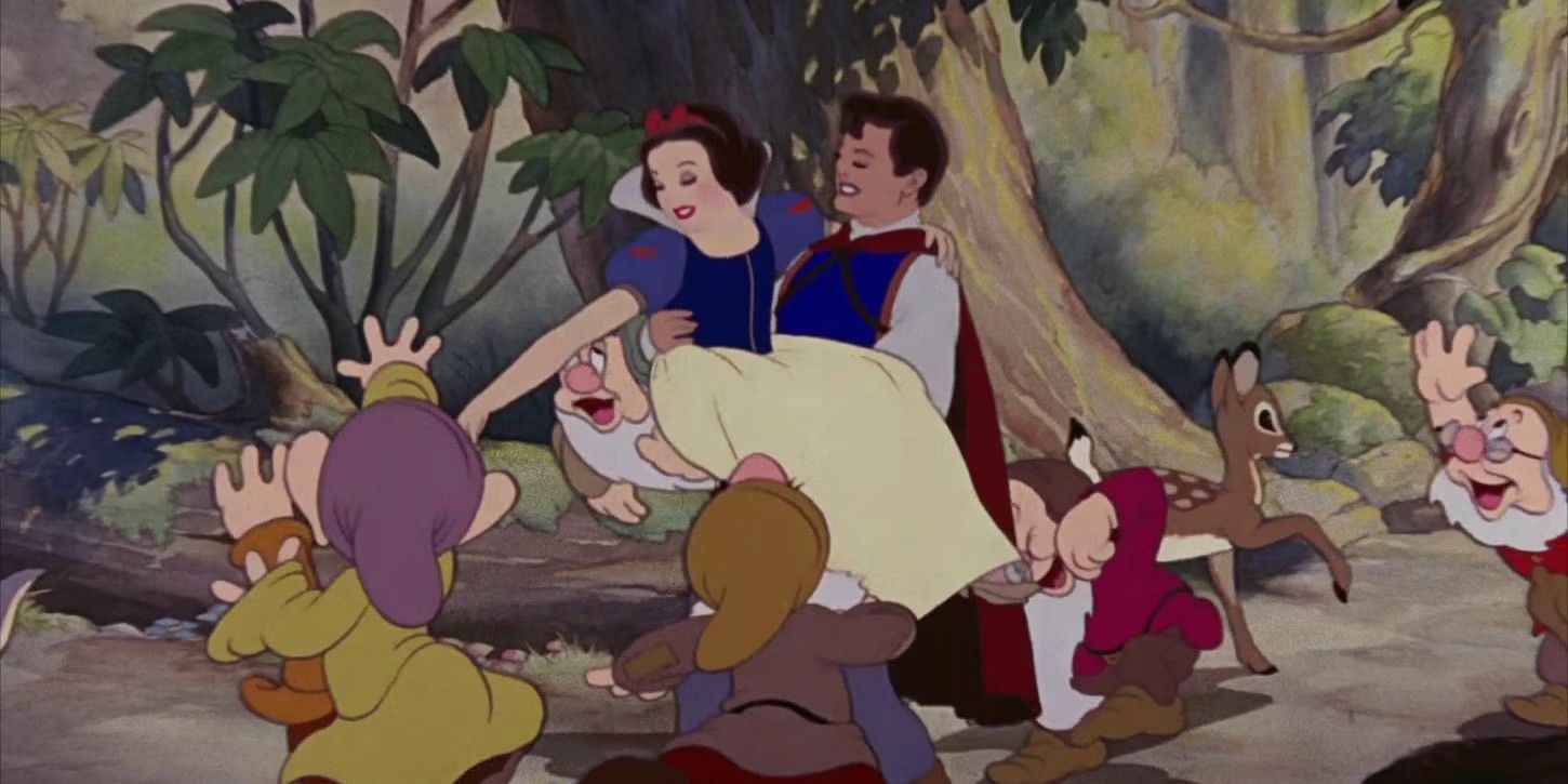 Branca de Neve da Disney carrega o Príncipe enquanto os Sete Anões o seguem