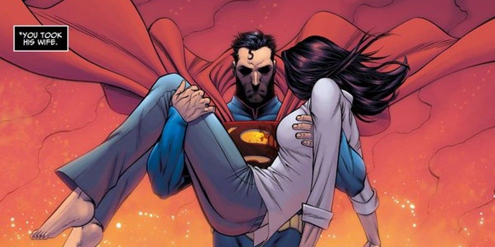 Superman holding a dead Lois Lane in his arms in the Injustice comics