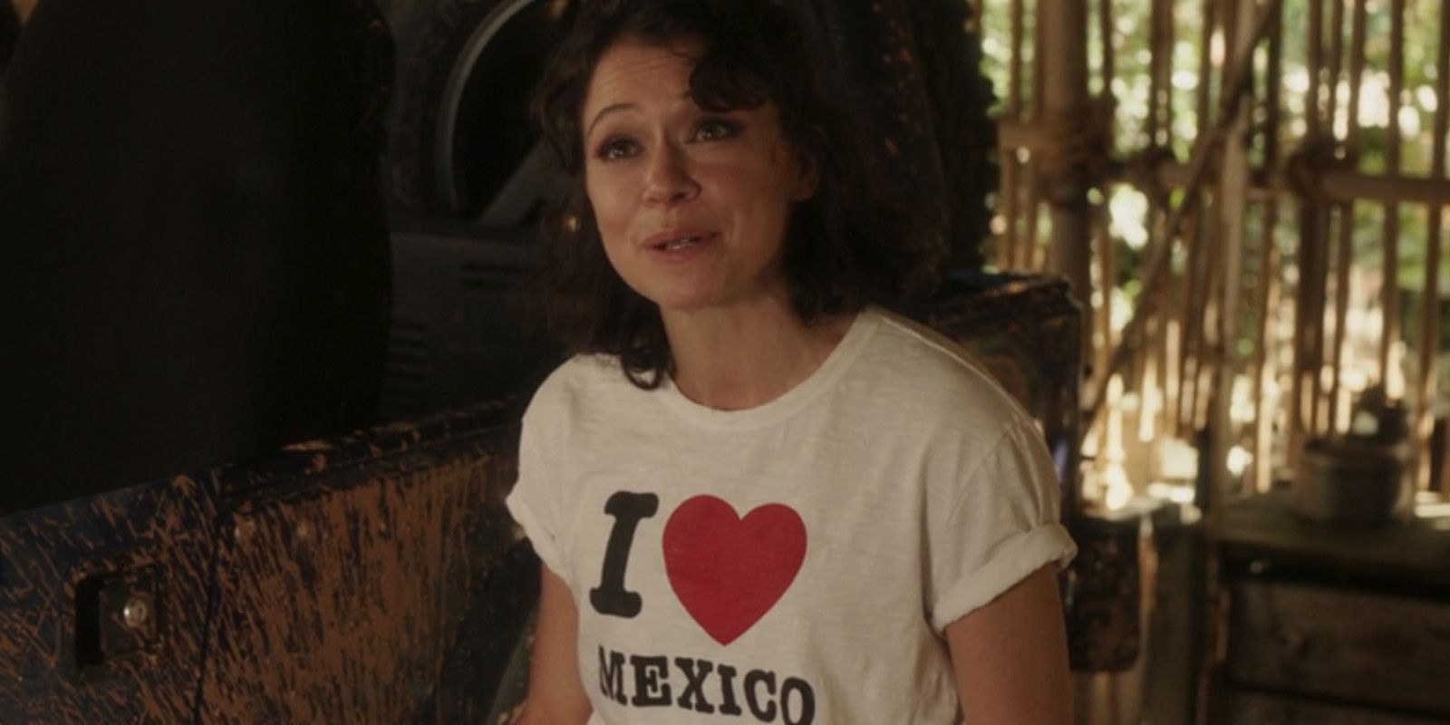 she-hulk with an i love mexico shirt