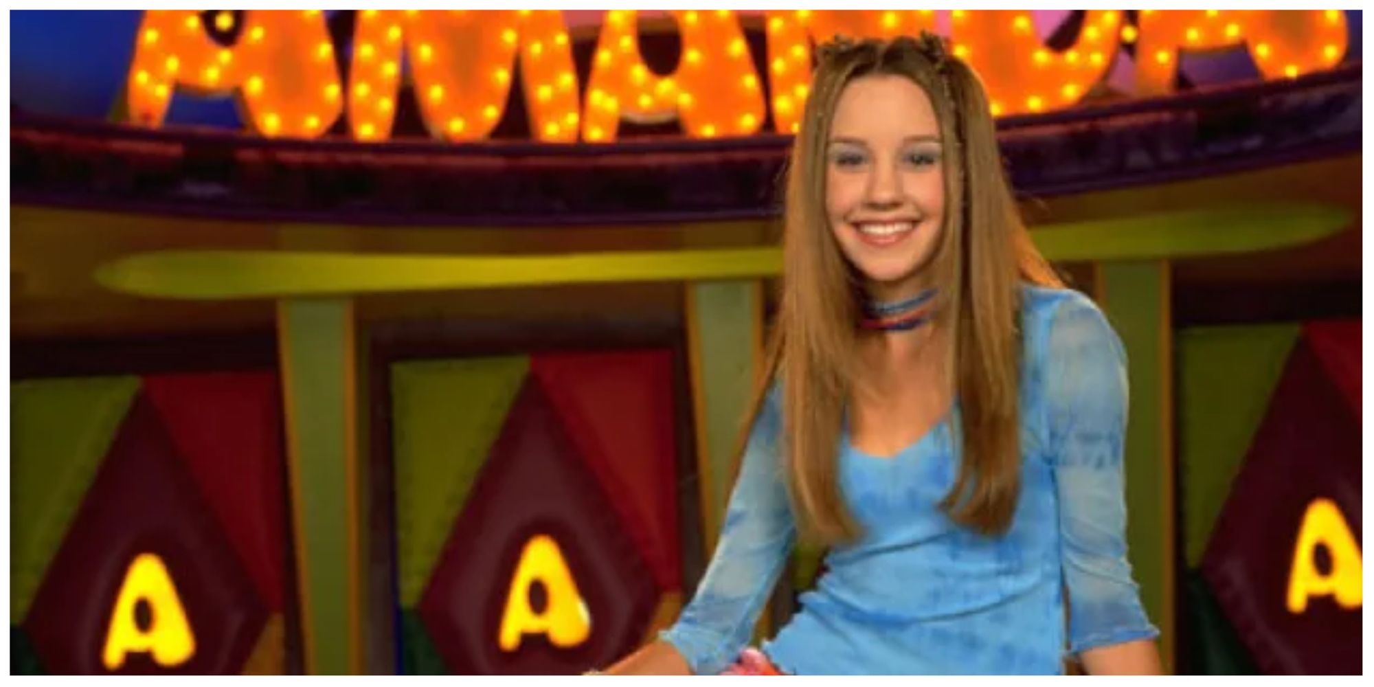 Amanda Bynes se apresentando como o anfitrião do show de Amanda 