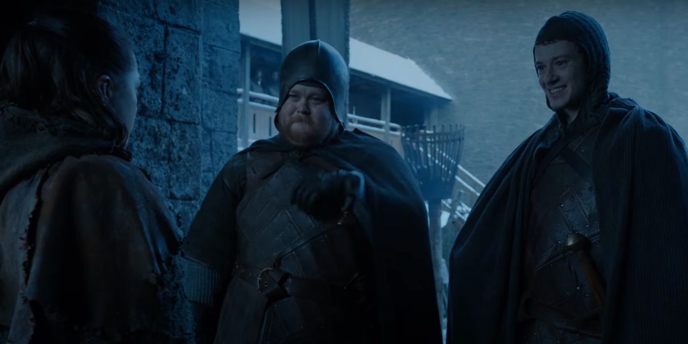 Joseph Quinn as Koner in Game of Thrones laughing at Arya
