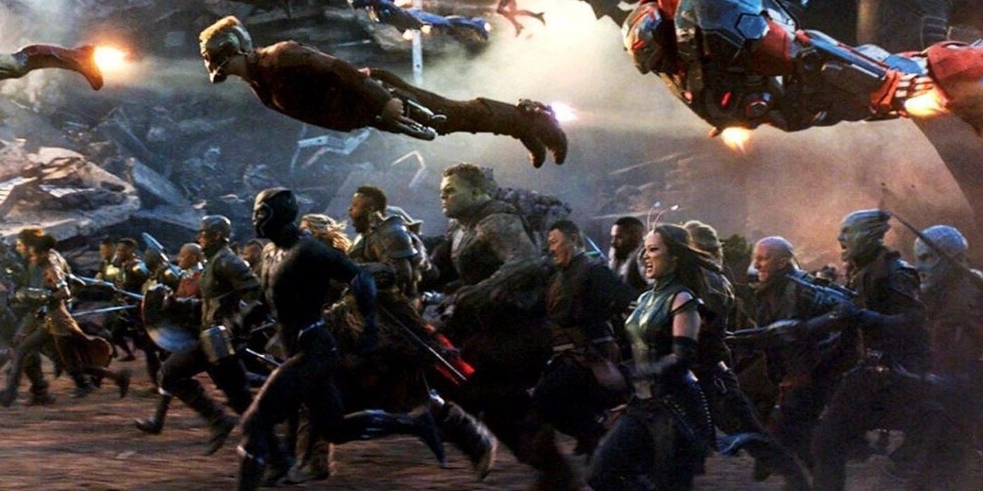 MCU heroes attack Thanos in Endgame