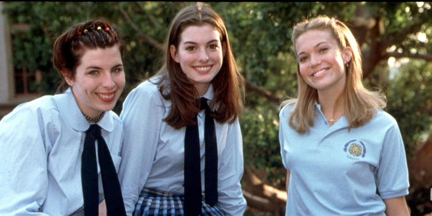 Mia, Lily and Lana pose in their school uniforms in The Princess Diaries