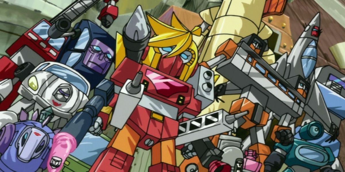 Panty as a Transformer with an army of robots