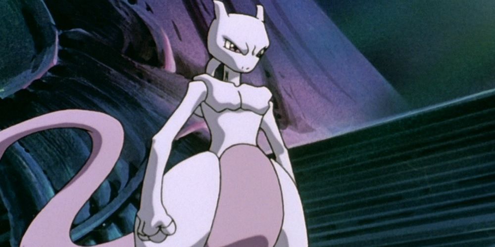 Mewtwo em pé desde o primeiro filme Pokémon.