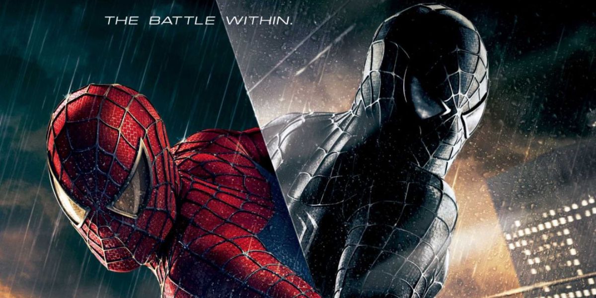 สไปเดอร์แมนชุดแดงและสไปเดอร์แมนชุดดำเคียงข้างกันจากโปสเตอร์ Spider-Man 3