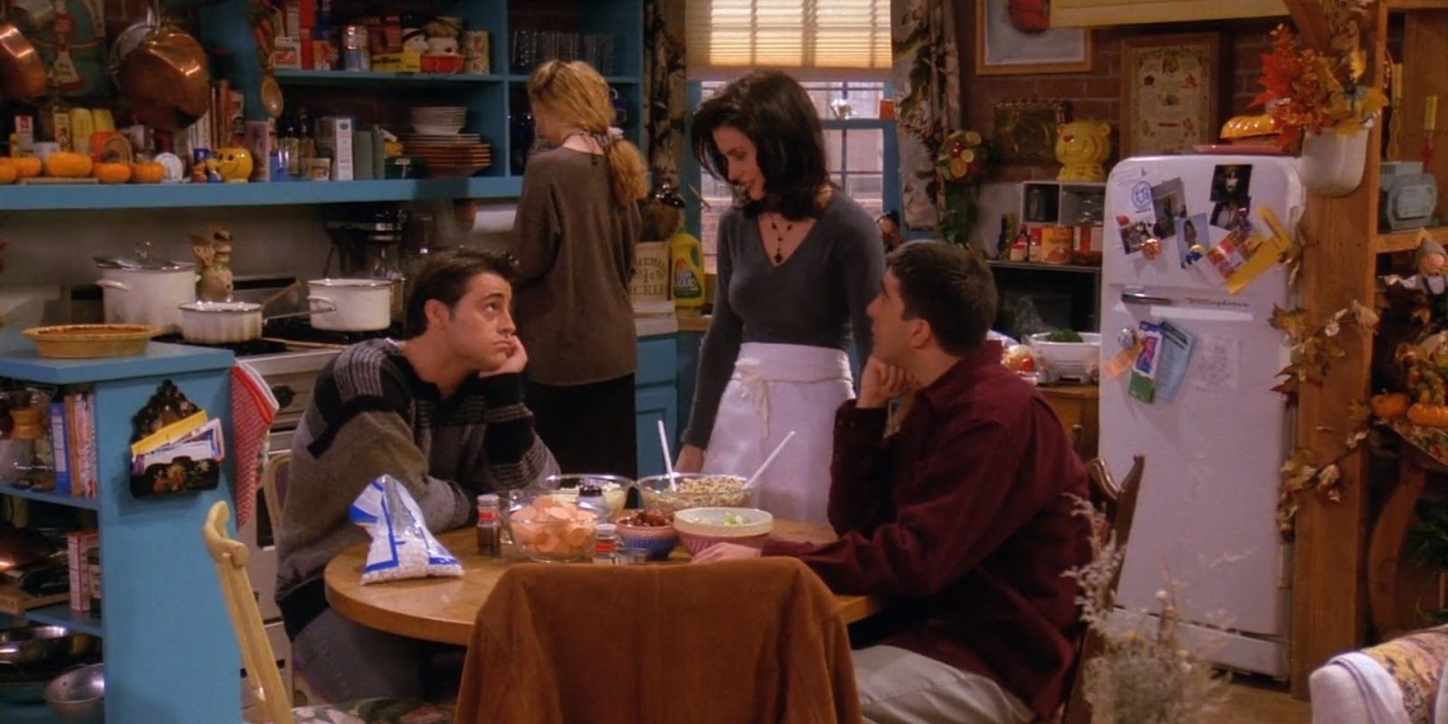Monica, Joey, Ross, and Phoebe in the kitchen in Friends