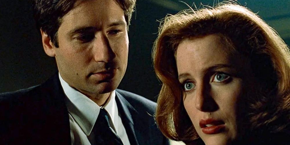 Mulder staring at Scully in The X-Files 