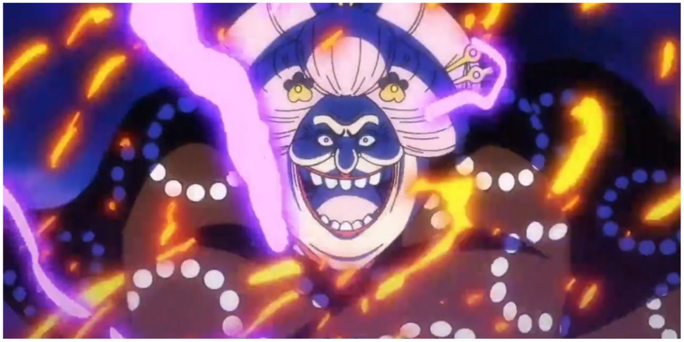 Big Mom using Tenjin against the Worst Generation on Onigashima in One Piece.