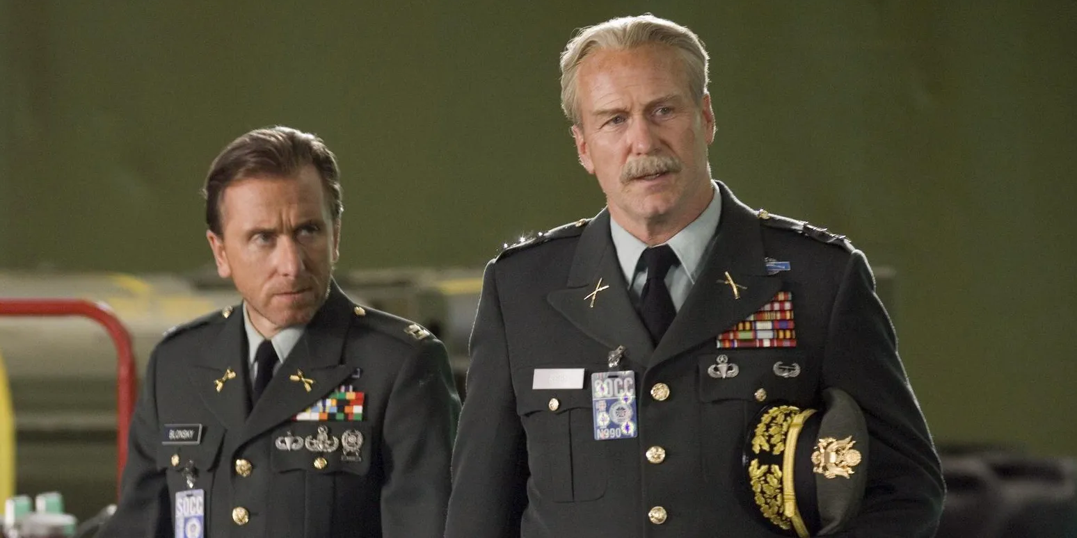Emil Blonsky and Thunderbolt Ross in uniform during The Incredible Hulk