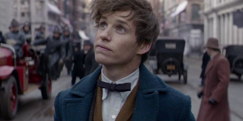 Newt Scaramander arrives in New York in Fantastic Beasts and Where to Find Them