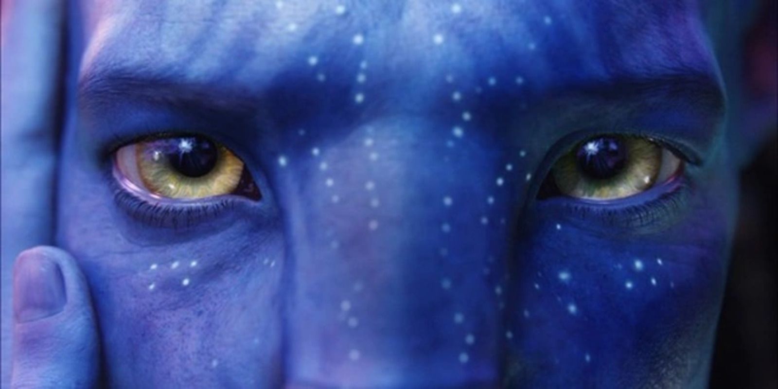 Jake Sully's eyes at the end of Avatar