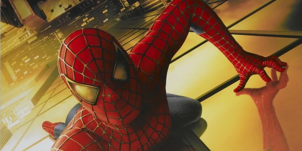 ปีเตอร์ปีนกำแพงในโปสเตอร์ Spider-Man (2002)