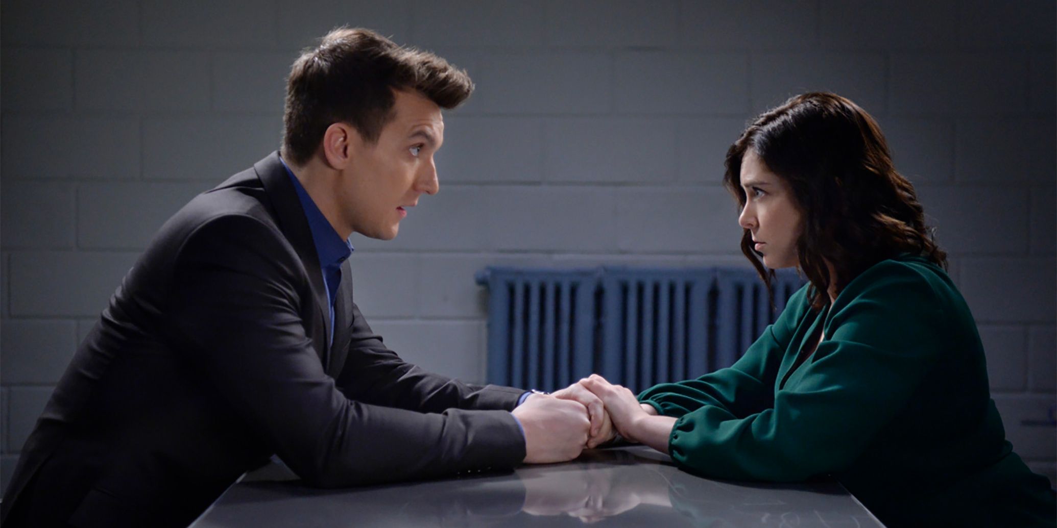 Nathaniel talks to Rebecca in holding cell in Crazy Ex-Girlfriend episode, "Nathaniel is Irrelevant."
