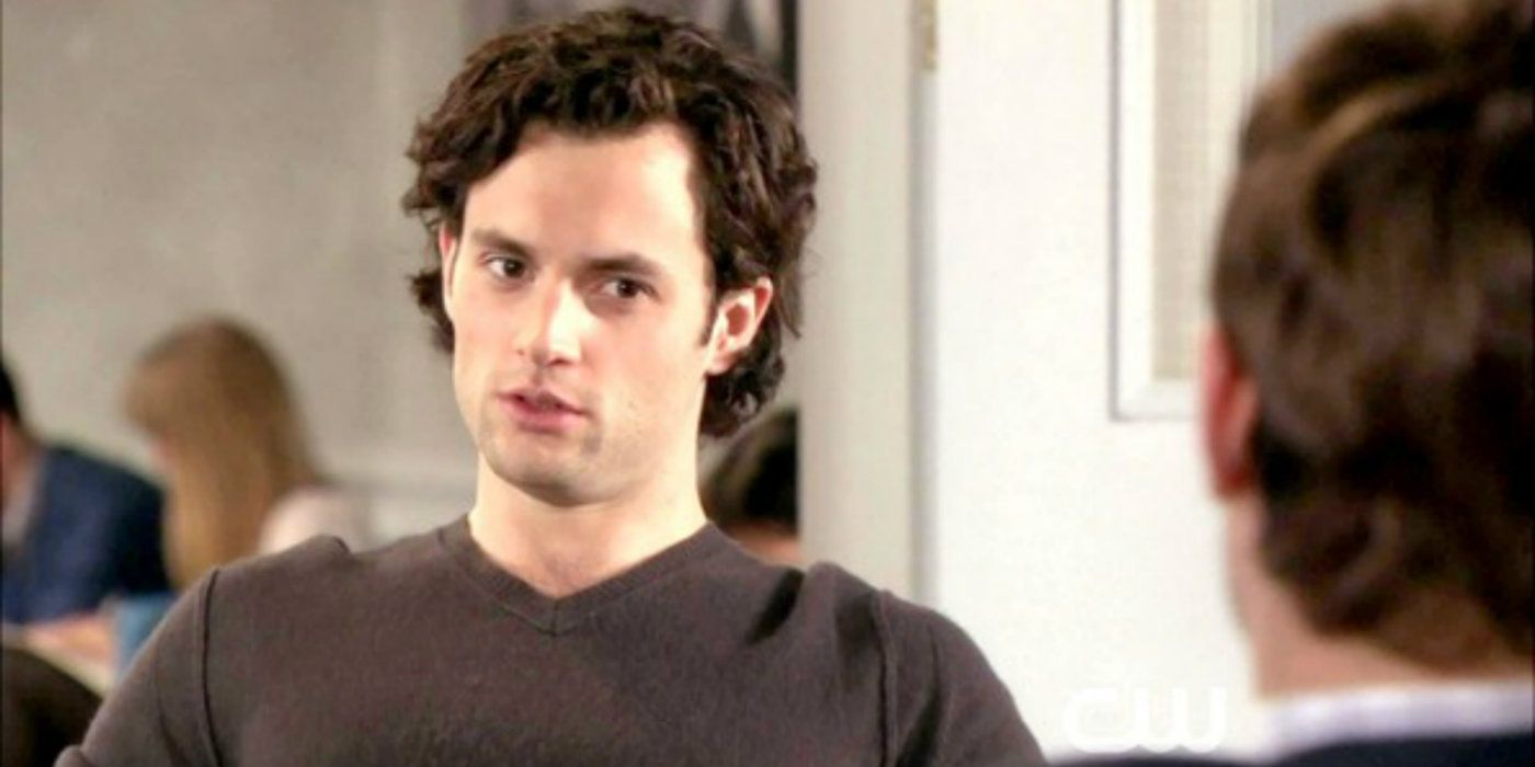 Dan Humphrey talking to someone in Gossip Girl.