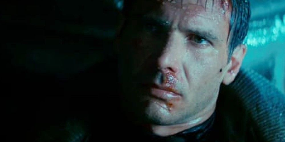 Deckard watches Roy Batty die in Blade Runner