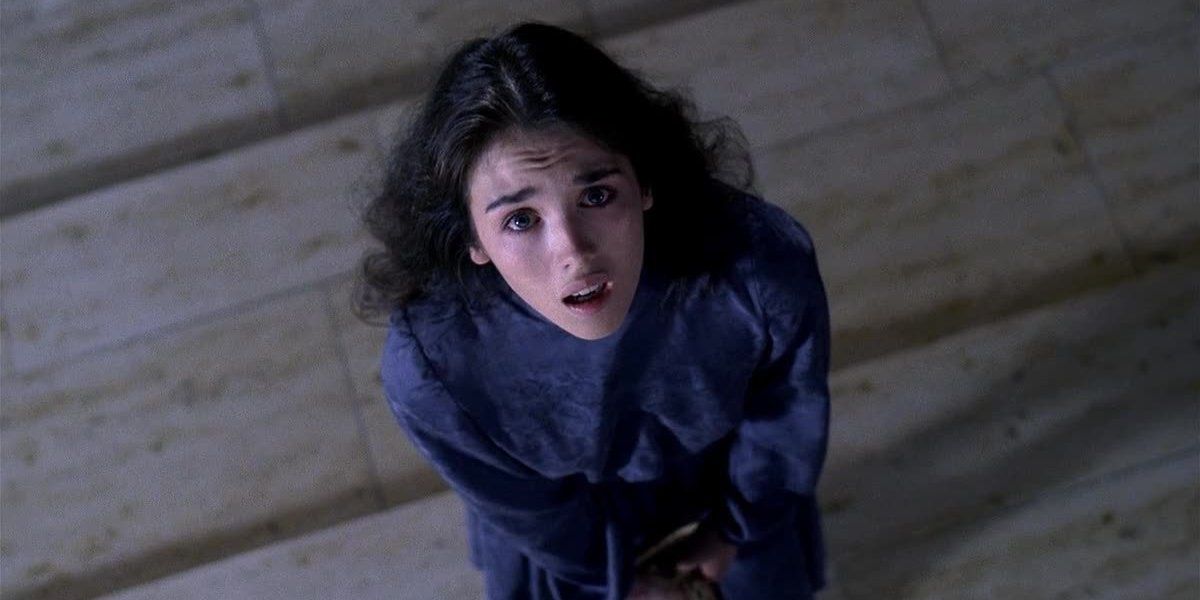 isabelle-adjani-looks-up-possession