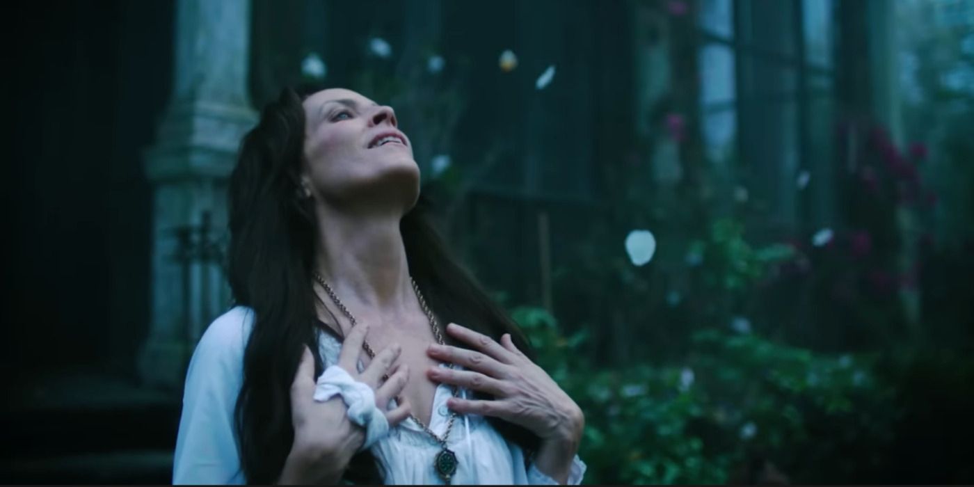 Mayfair Witches Annabeth Gish Brings Tragedy Magic to the Anne