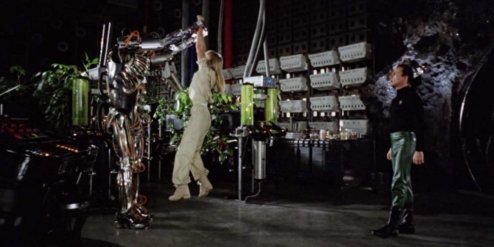 Saturn 3 1980 - robot attacking Farrah Fawcett as Harvey Keitel watches