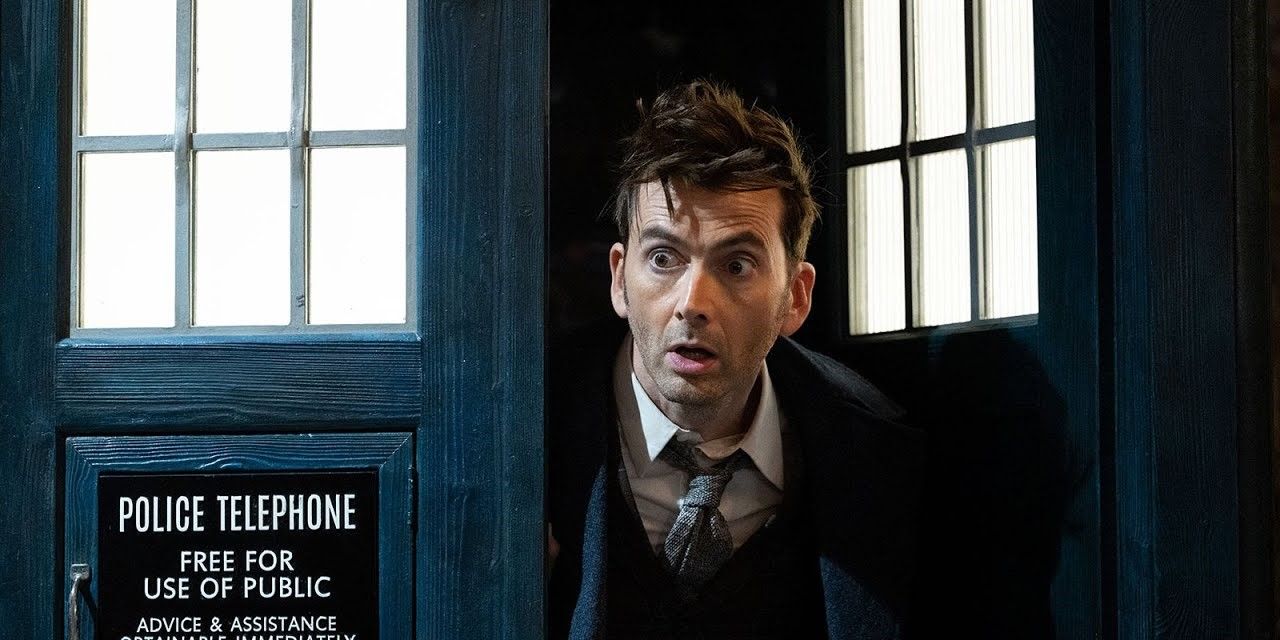 Doctor Who kỷ niệm sự trở lại của David Tennant bằng những bức ảnh ngày ấy/bây giờ